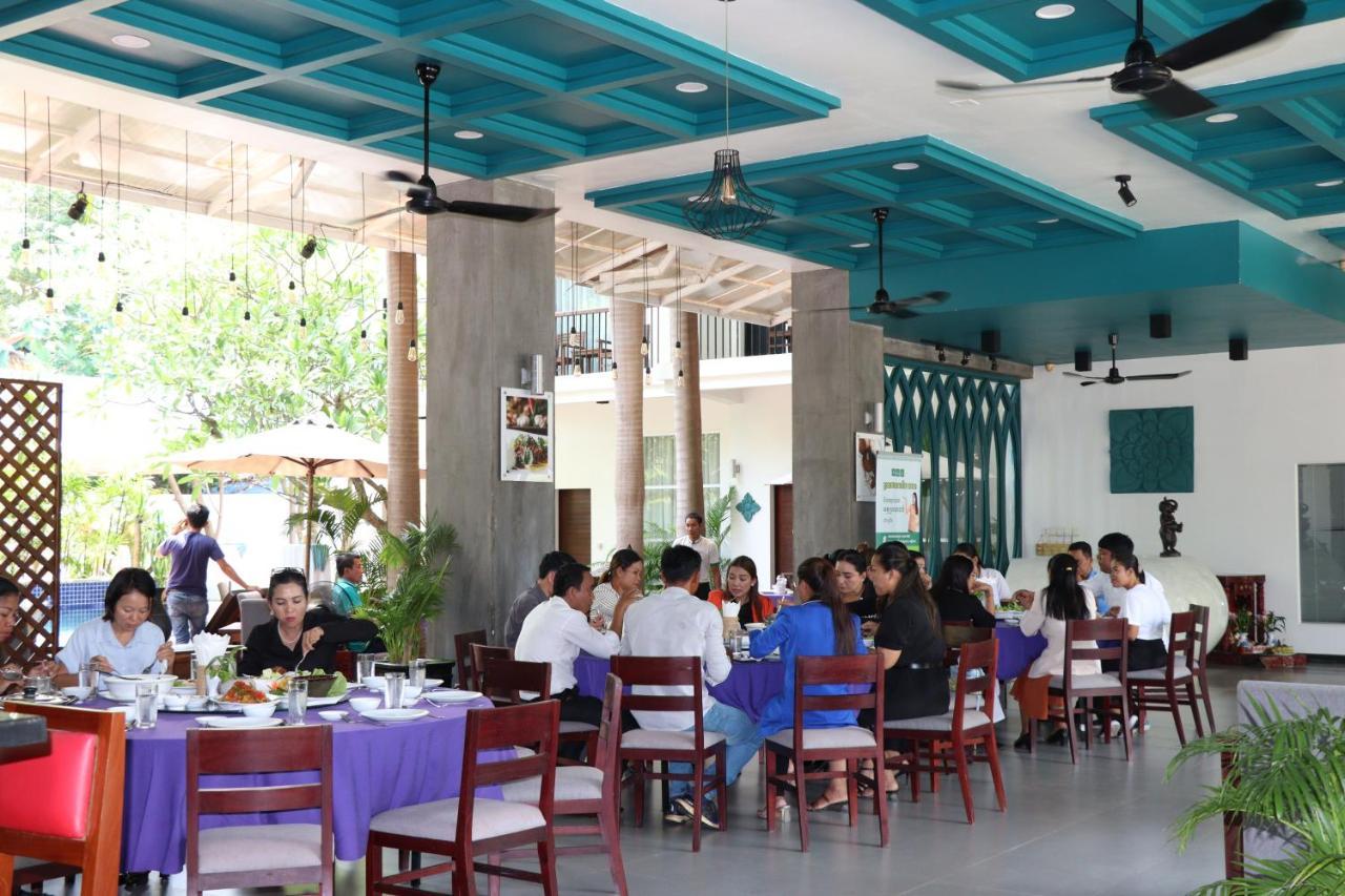 แลนดิ้ง โกลด์ บาย อมาตัก Hotel เสียมราฐ ภายนอก รูปภาพ